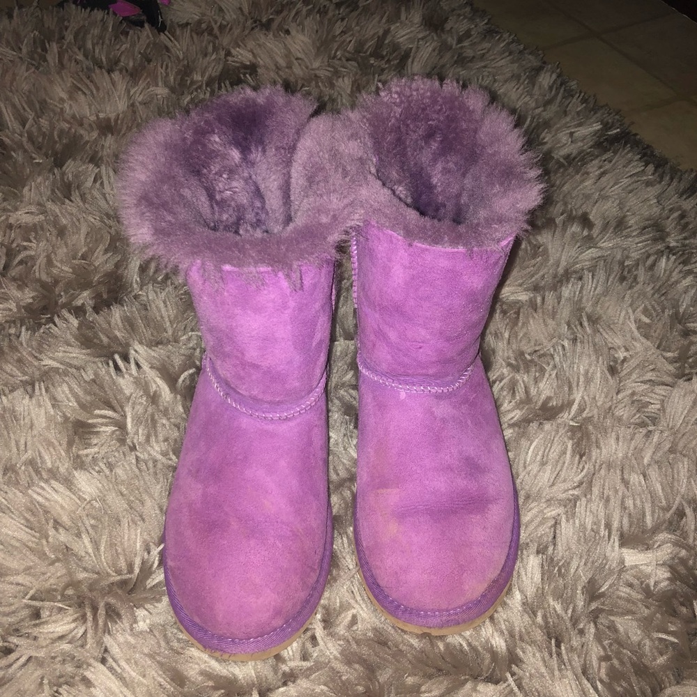 Purple bailey bow uggs